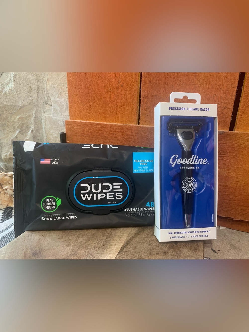 Men’s Goodline Grooming Co 5-blade Razor + New Pack of Flushable Dude Wipes